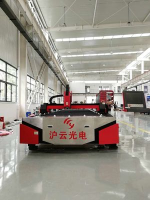 เครื่องตัดเลเซอร์ Cnc เหล็กไร้ขัด Dst-4 ผนังโลหะ สายใยโต๊ะเดียว 6015