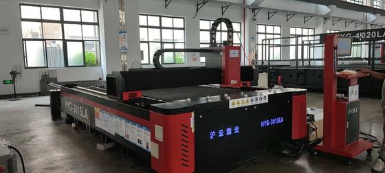 3015 เครื่องตัดเลเซอร์ไฟเบอร์ 1000W 1500W 2000W 3000W พร้อมการตั้งค่าประเภท gantry
