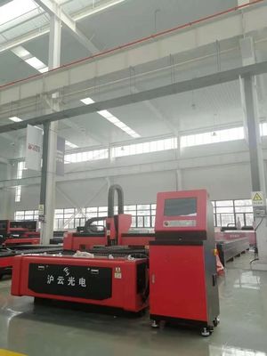 เครื่องตัดอลูมิเนียมด้วยเลเซอร์ CNC ไฟเบอร์ 3015 ที่ใช้ได้กับโลหะ